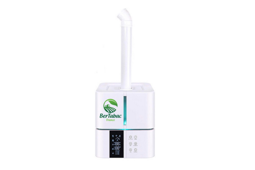 Humidifier for tobacco leaves